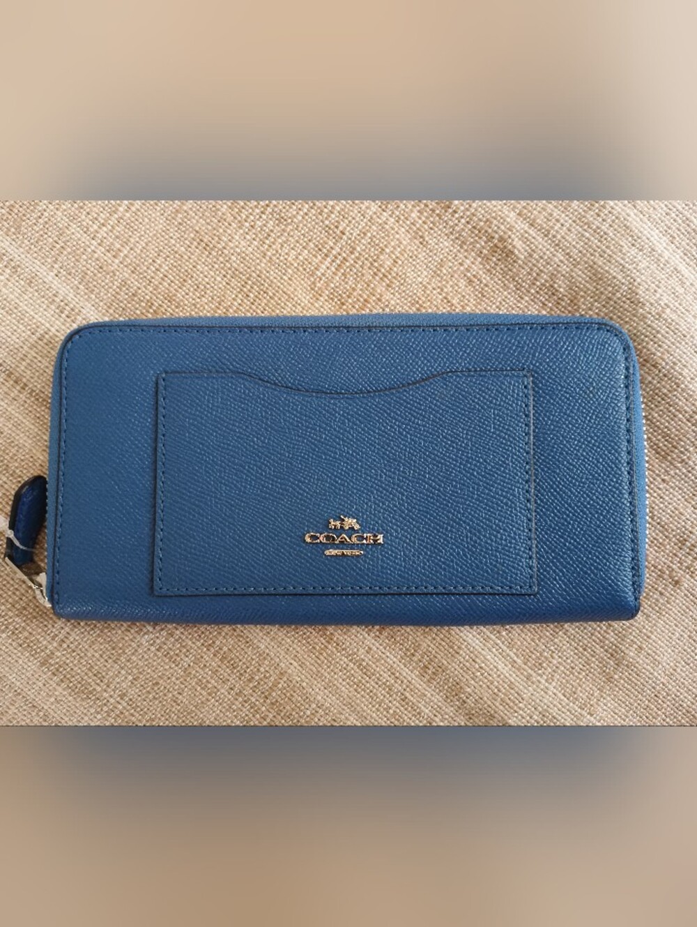 Coach Accordion Zip wallet